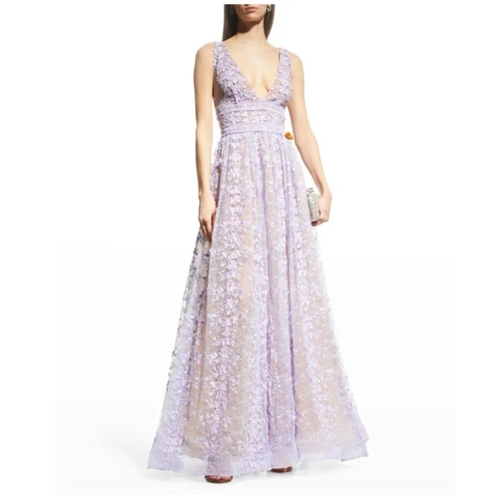 NWT Megan V-Neck Lace Maxi Dress
